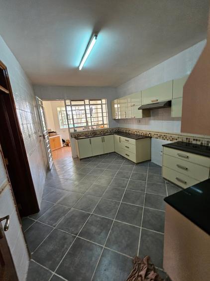 3 Bed Apartment with En Suite at Kilimani