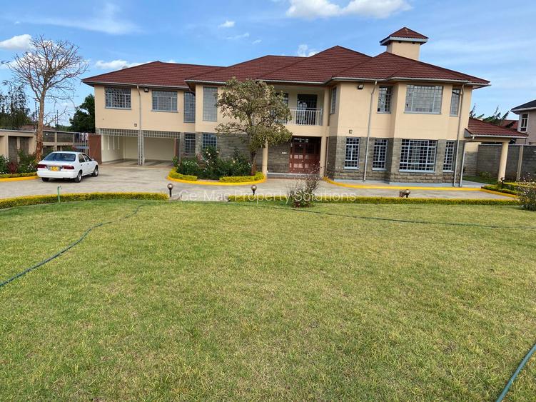 5 Bed House with En Suite in Runda