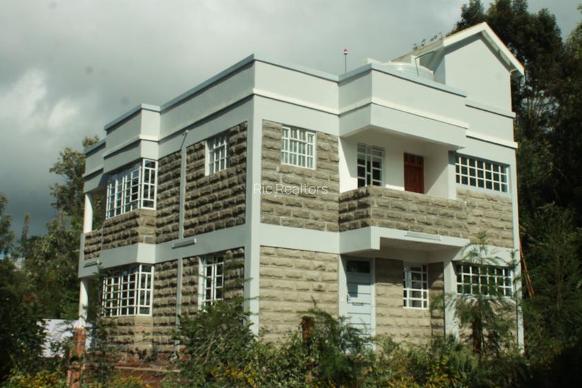 3 Bed Townhouse with En Suite in Karen