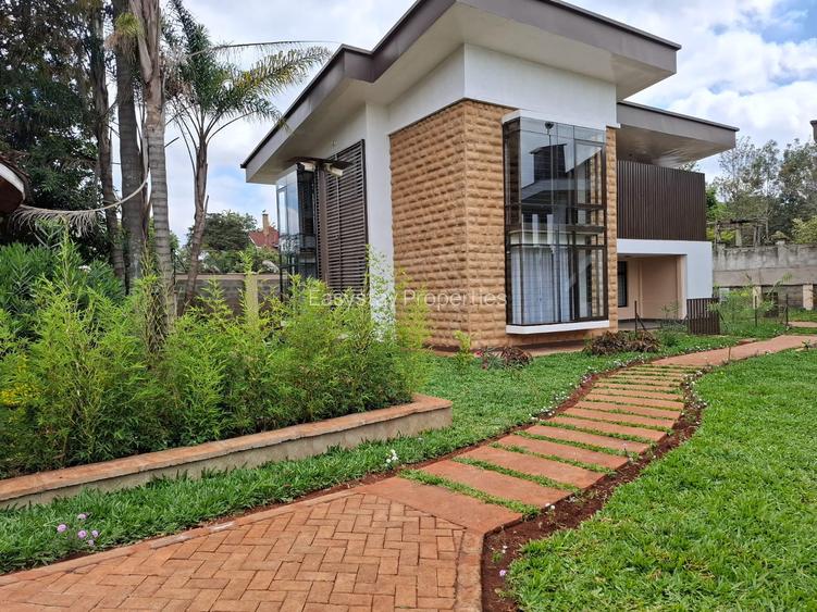 2 Bed House with En Suite in Ridgeways