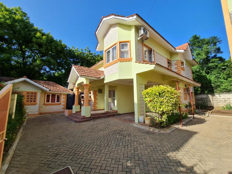 4 Bed House with En Suite in Nyali Area