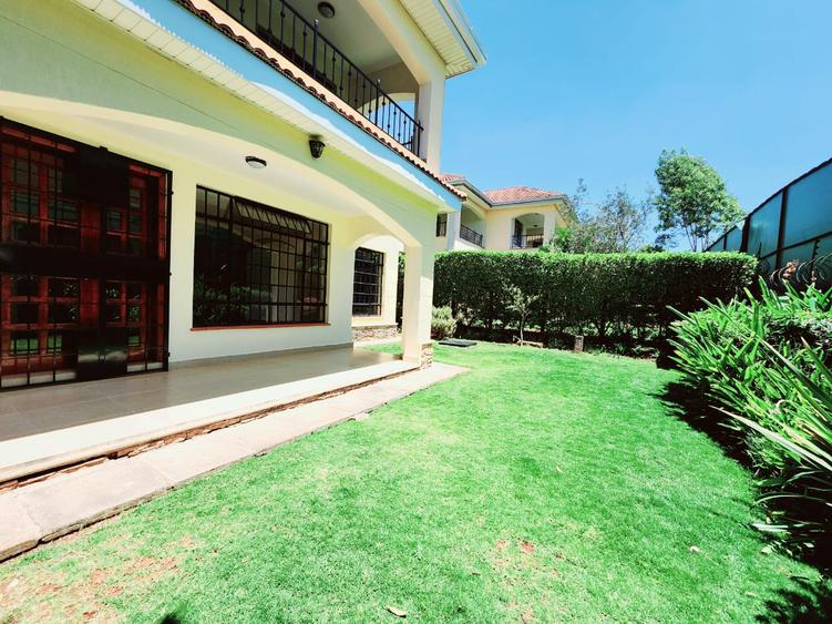 4 Bed Townhouse with En Suite at Lavington 4 Bed Townhouse with En Suite at Lavington