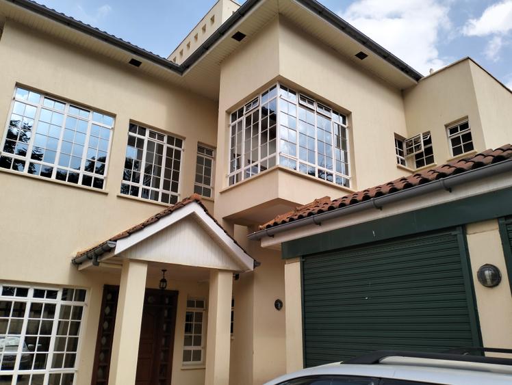 4 Bed Townhouse with En Suite in Kyuna