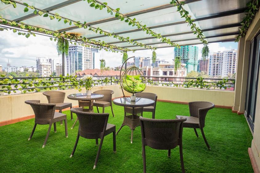 Serviced 4 Bed Apartment with En Suite in Kilimani