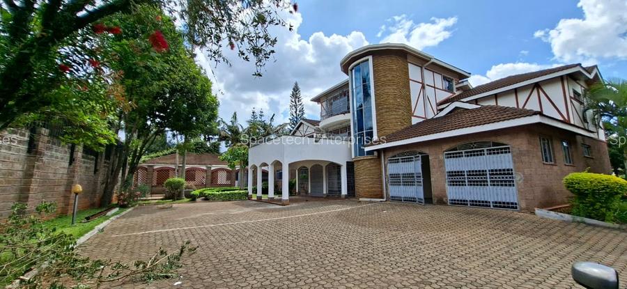 5 Bed Townhouse with En Suite in Westlands Area