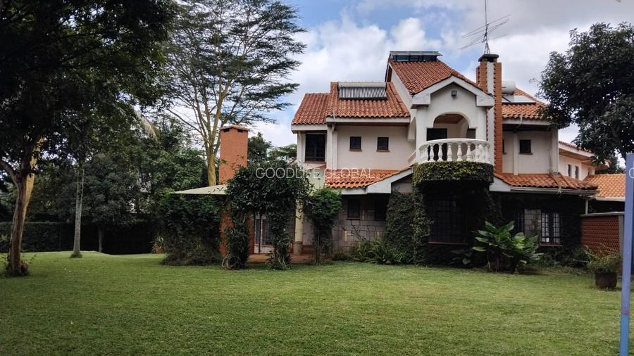 5 Bed House with En Suite at Runda