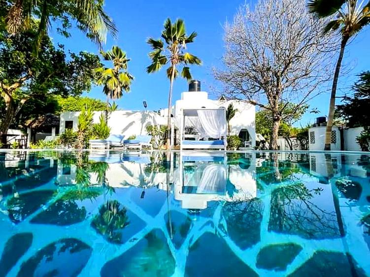 5 Bed Villa with En Suite at Diani