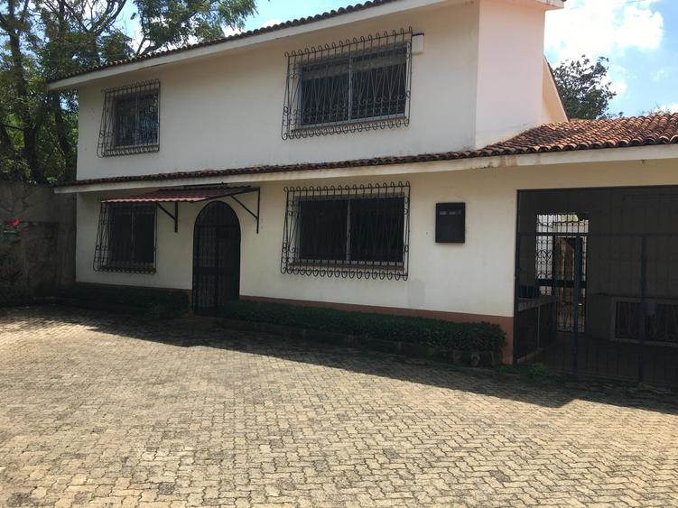 4 Bed Townhouse with En Suite in Westlands Area