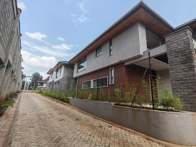 5 Bed Townhouse with En Suite at Mzima Springs