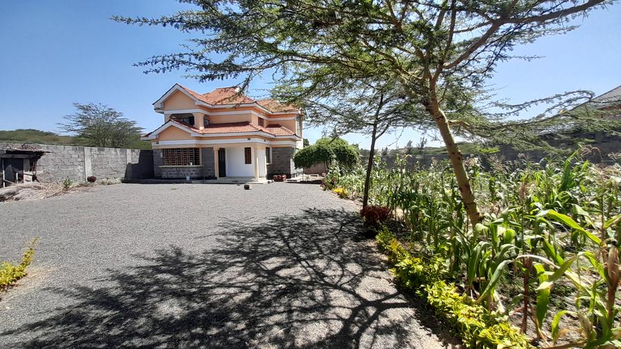 4 bed house with en suite at rimpa