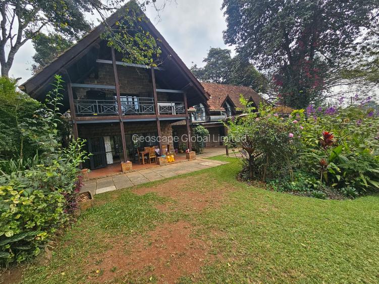 5 Bed House with En Suite in Nyari