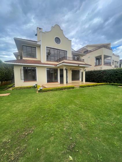 4 Bed Townhouse with En Suite in Runda