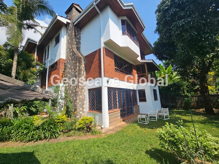 5 Bed House with En Suite in Spring Valley 5 Bed House with En Suite in Spring Valley