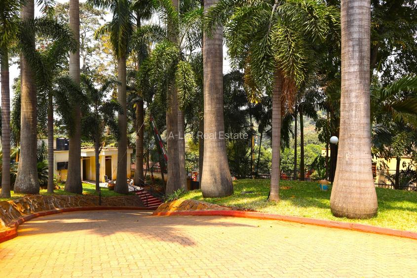 3 Bed House with En Suite at Hillview