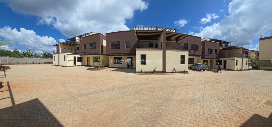 4 Bed House with En Suite in Ruaka