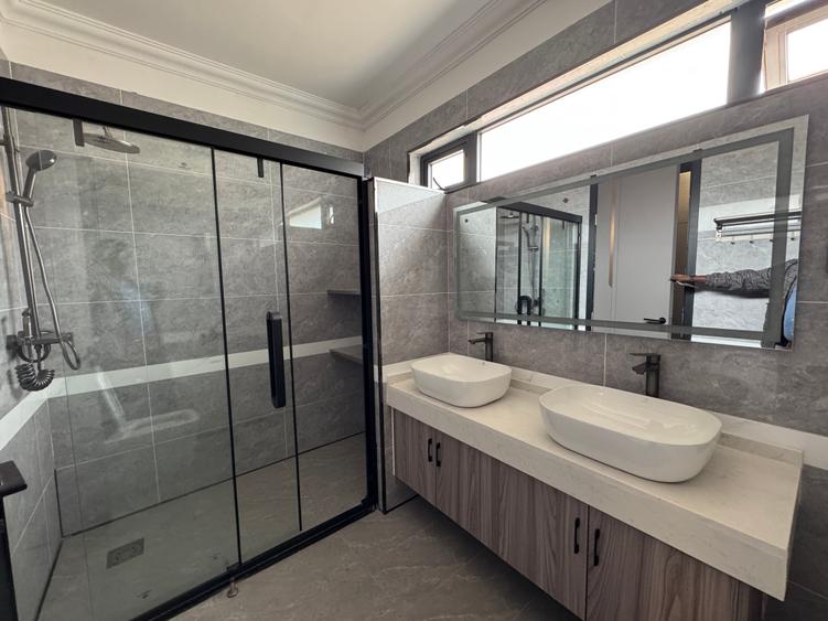 Serviced 4 Bed Apartment with En Suite in Lavington