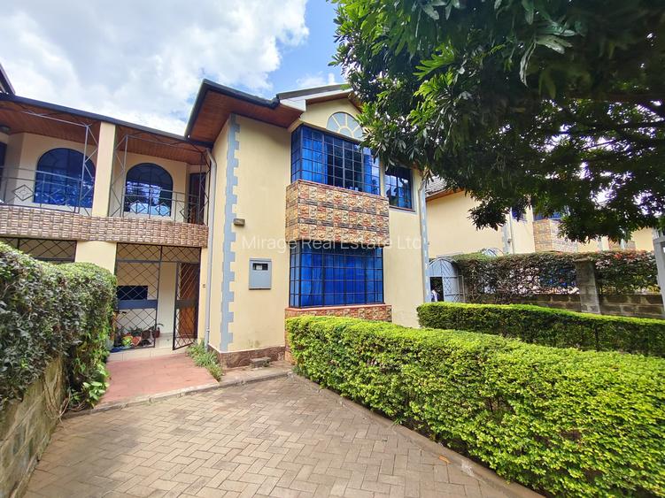 4 Bed Villa with En Suite in Lavington