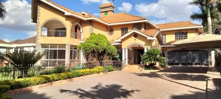 5 Bed House with En Suite in Runda