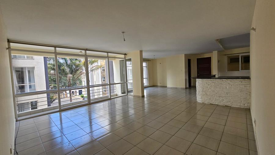 3 Bed Apartment with En Suite in Lavington