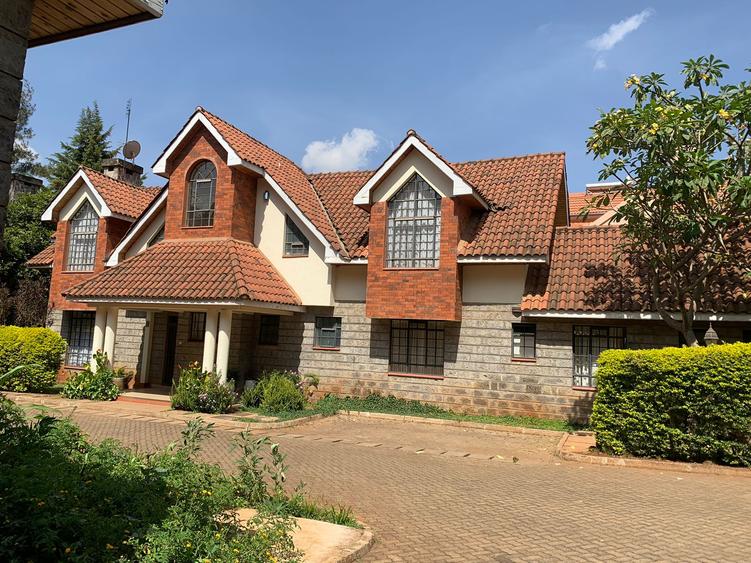 4 Bed Townhouse with En Suite in Lavington 4 Bed Townhouse with En Suite in Lavington