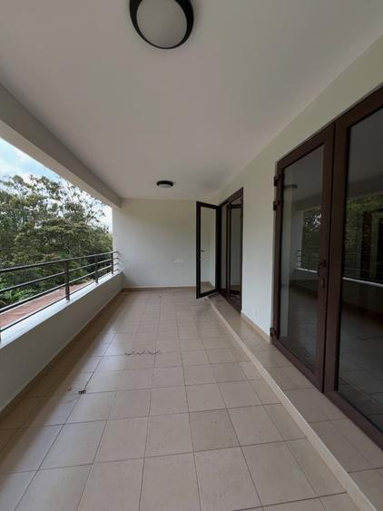 5 Bed Villa with En Suite at Lavington - Widok 4