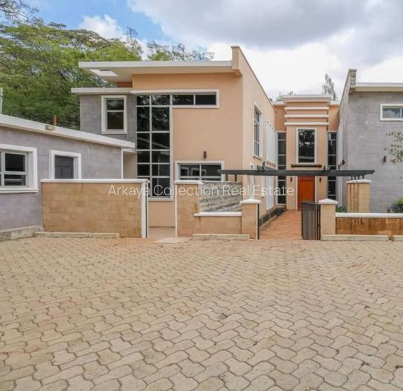 5 Bed Villa with En Suite in Karen