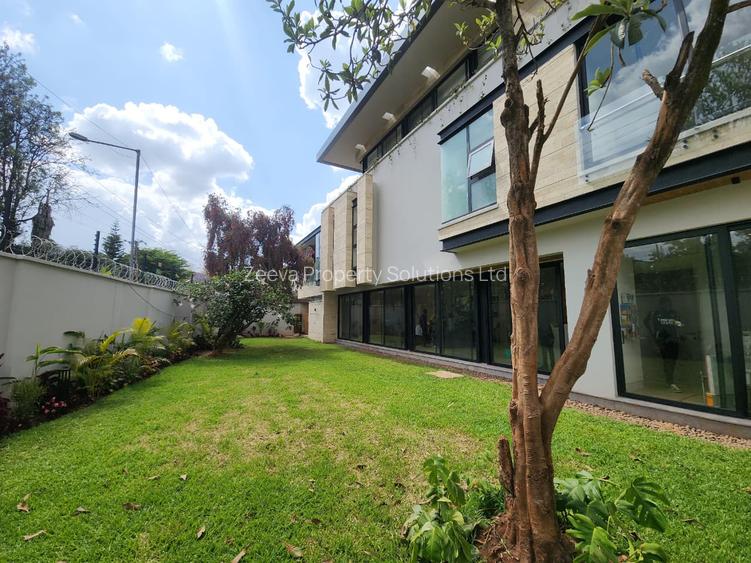 5 Bed Villa with En Suite in Westlands Area