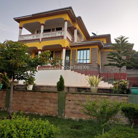 5 Bed House with En Suite at Riat Hills