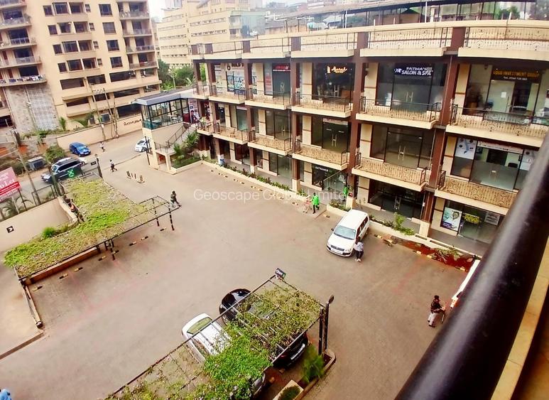 601 ft² Shop with Backup Generator in Parklands