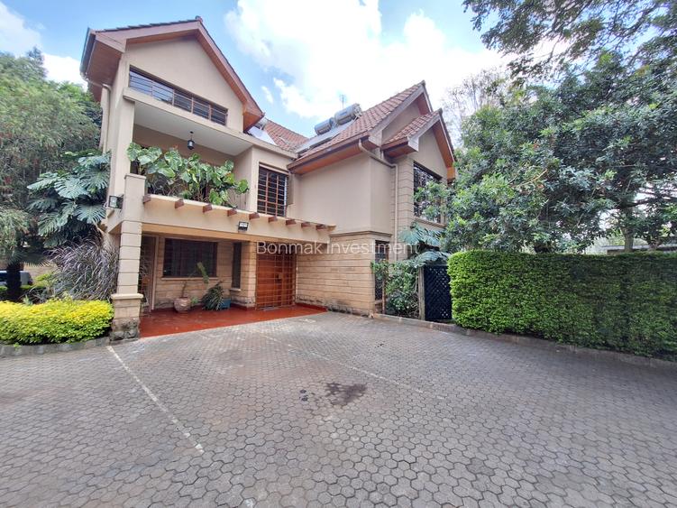 3 Bed Apartment with En Suite at James Gichuru Road