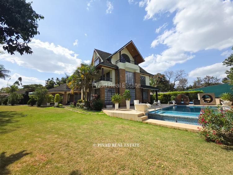 5 Bed House with Swimming Pool in Garden Estate
