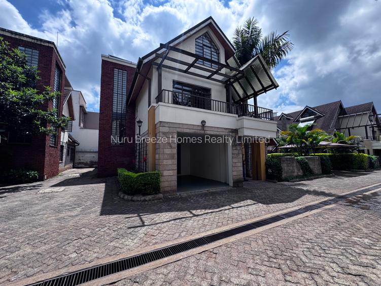 5 Bed Townhouse with En Suite in Lavington