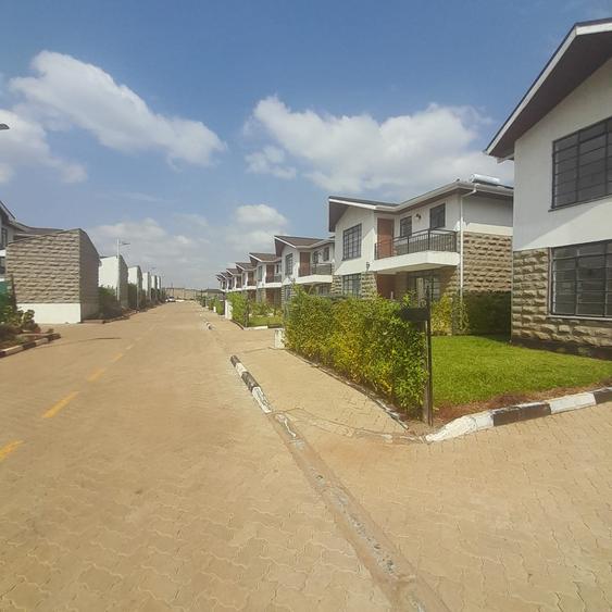 4 Bed House with En Suite at Komrade 4 Bed House with En Suite at Komrade