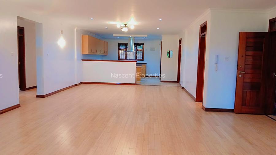 3 Bed Apartment with En Suite in Riverside