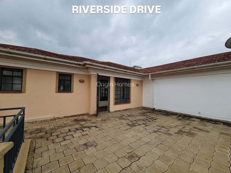3 Bed Apartment with En Suite at Riversidedrive