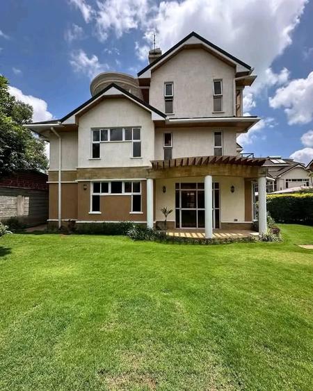 5 Bed Townhouse with En Suite at Lavington Green