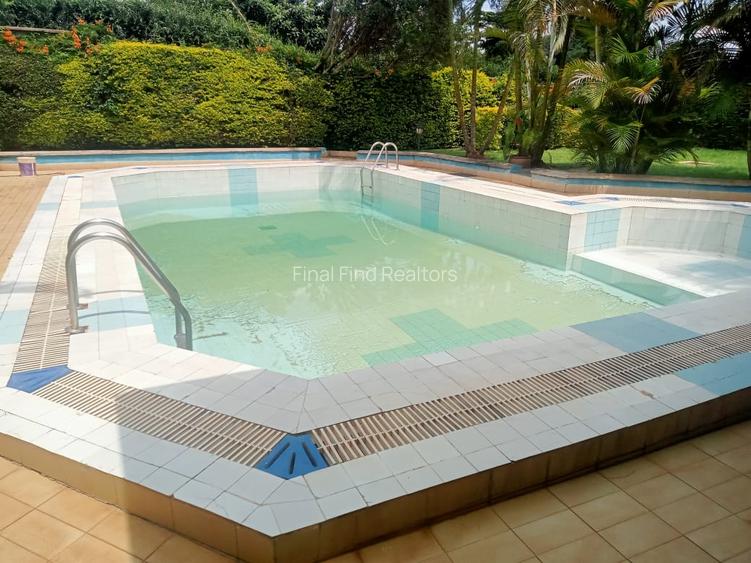 2 Bed House with Swimming Pool in Runda