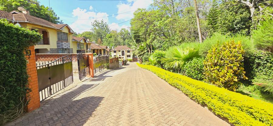 4 Bed Townhouse with En Suite at Lavington