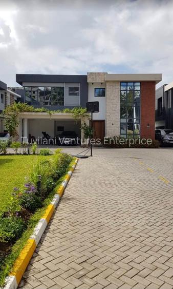 5 Bed Villa with En Suite at Nyali