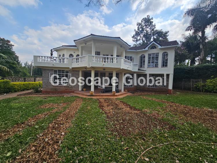 5 Bed House with En Suite in Runda