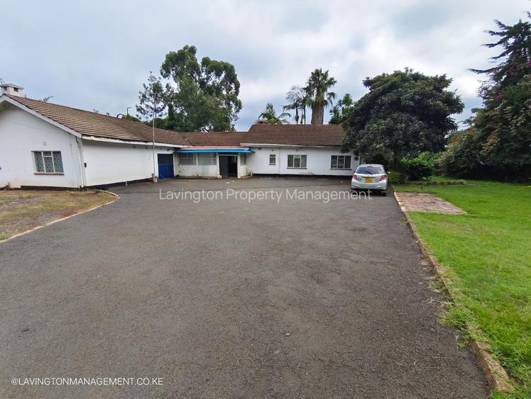 Office with Fibre Internet at Lavington Green