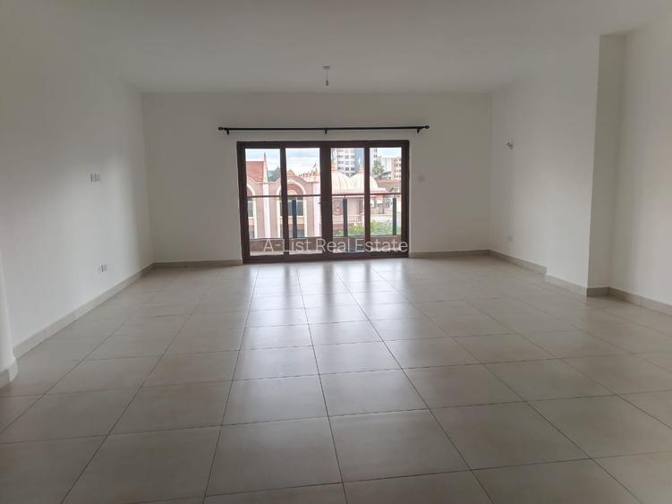 3 Bed Apartment with En Suite at 2Nd Avenue