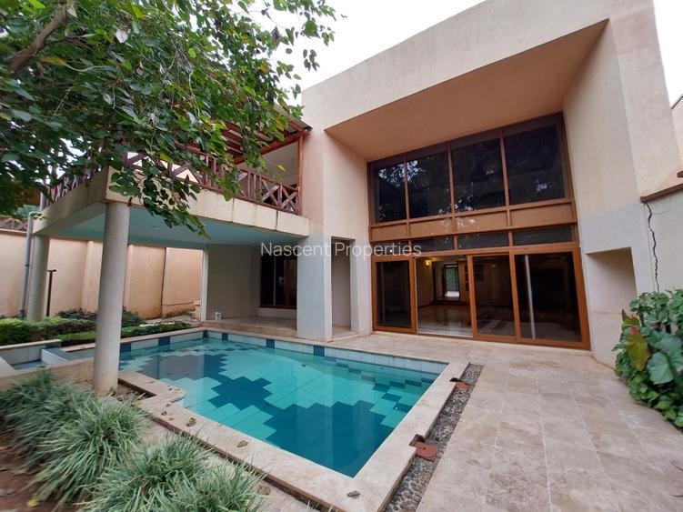 5 Bed Townhouse with En Suite in Lavington