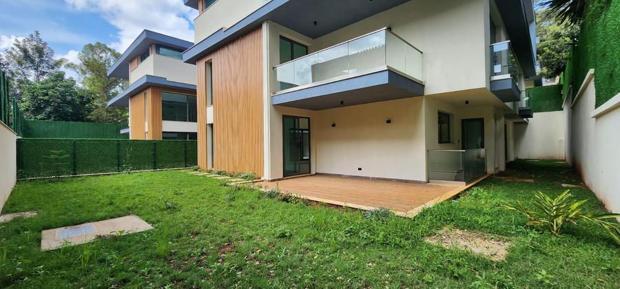 5 Bed Townhouse with En Suite in Lavington 5 Bed Townhouse with En Suite in Lavington