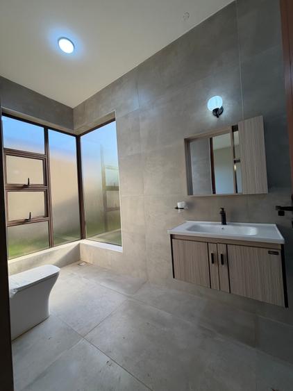 6 Bed Townhouse with En Suite in Karen - View 6