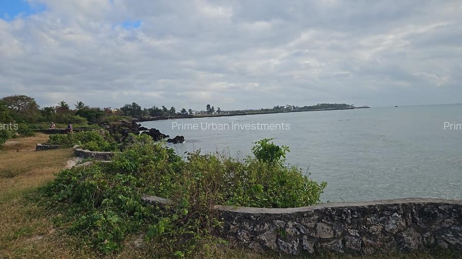 32 ac Land in Malindi