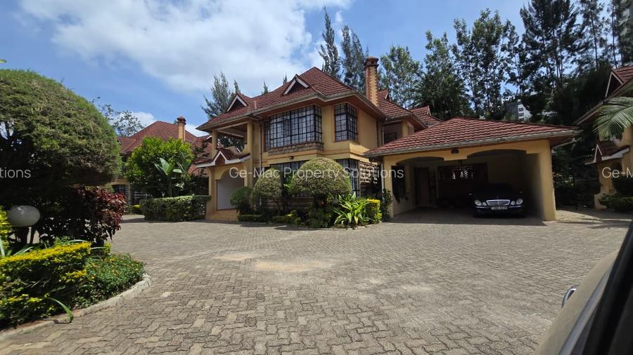 5 Bed House with En Suite in Lavington
