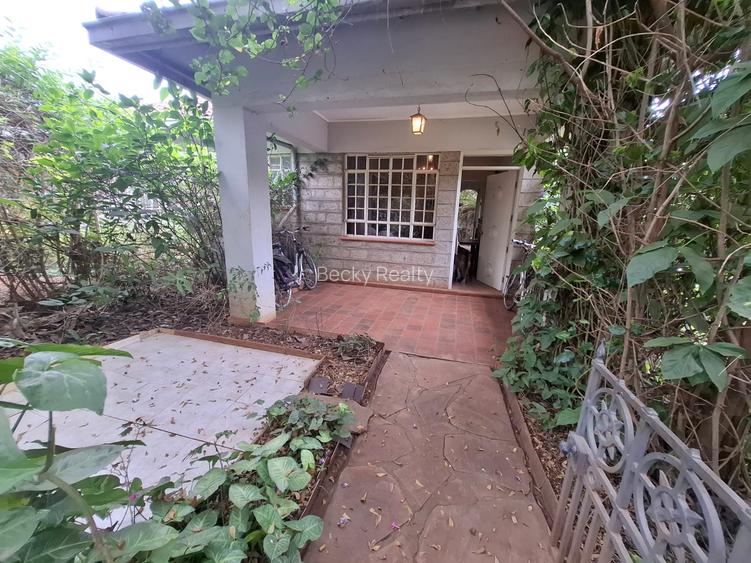 2 Bed House with En Suite in Garden Estate