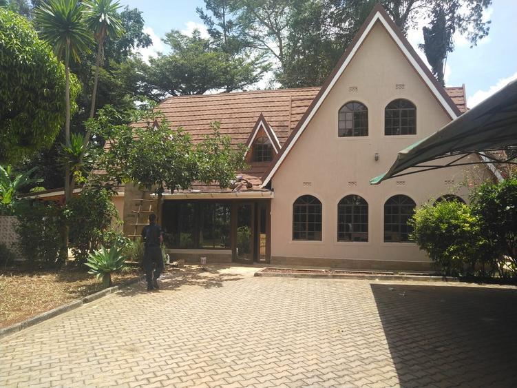 4 Bed House with En Suite in Runda