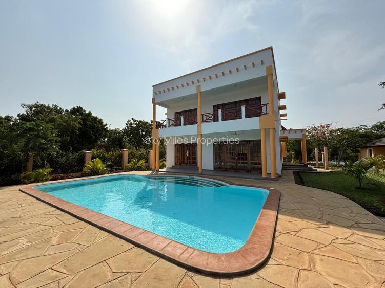 3 Bed Villa with En Suite at Ukunda